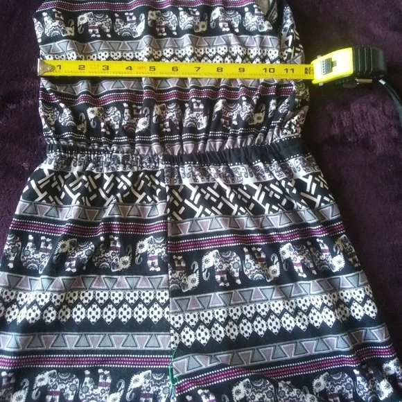 Girls Romper SIZE M - Picture 4 of 11